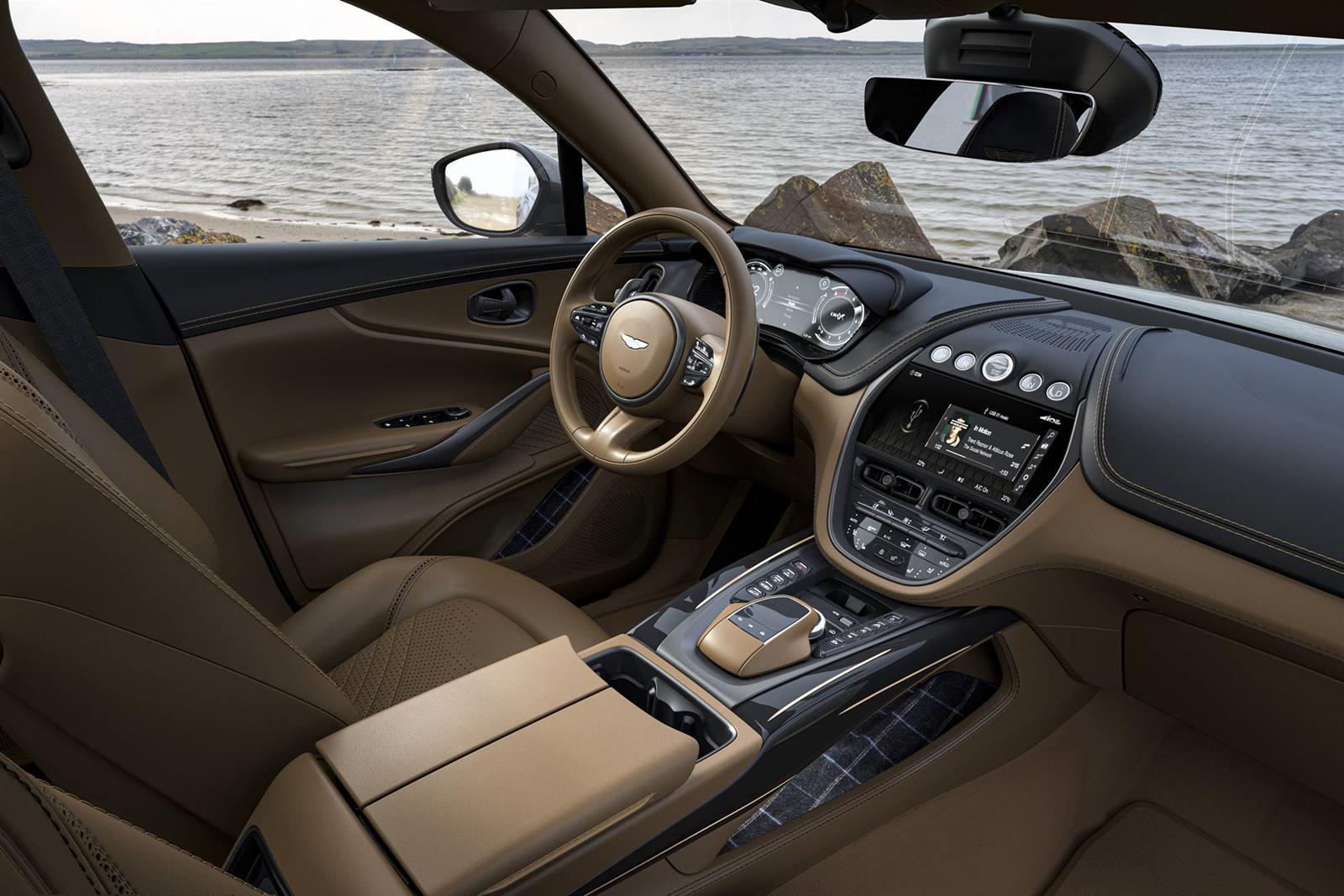2021 Aston Martin DBX Bowmore Edition